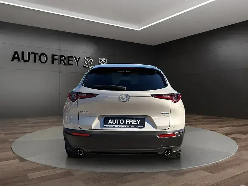 Gebraucht Mazda CX-30 Selection 122 PS (89 kW) 2023 Platinum quartz SUV