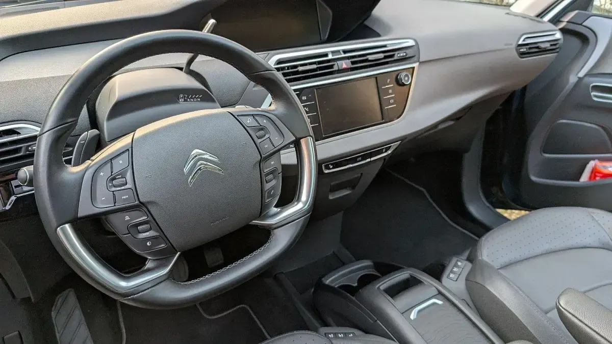 Gebraucht Citroën C4 SpaceTourer Shine 163 PS (119 kW) 2022 Blau Van / Kleinbus
