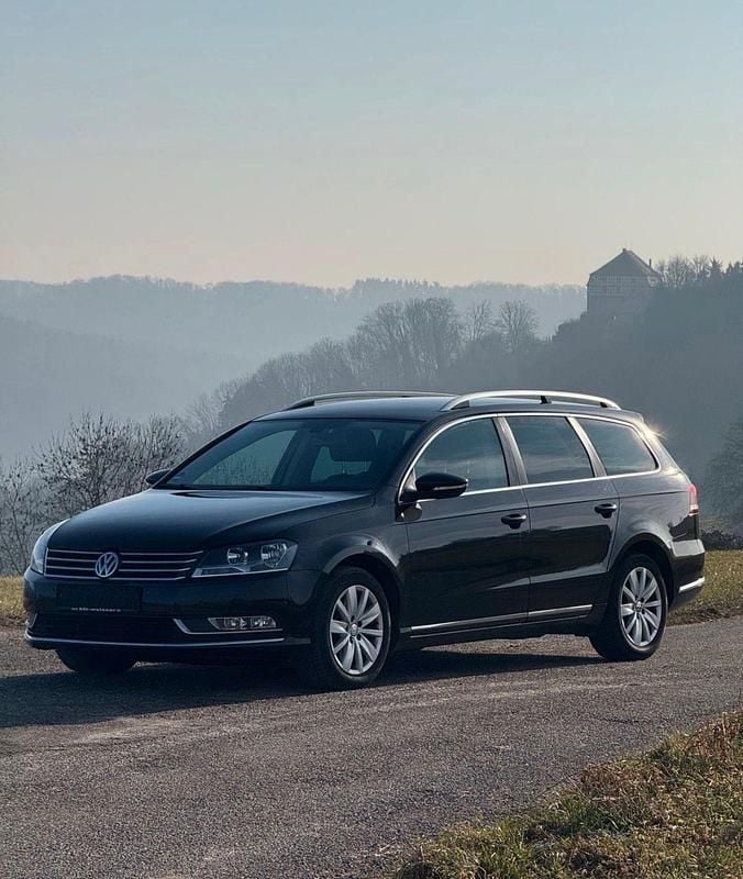 Gebraucht VW Passat 105 PS (77 kW) 2012 Schwarz Kombi
