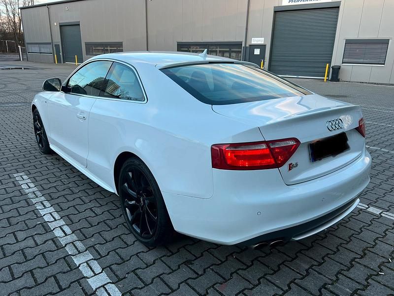 Gebraucht Audi S5 Cabriolet 354 PS (260 kW) 2009 Rot Coupé