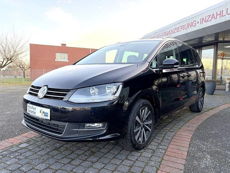 Gebraucht VW Sharan Highline 150 PS (110 kW) 2020 Schwarz Van / Kleinbus