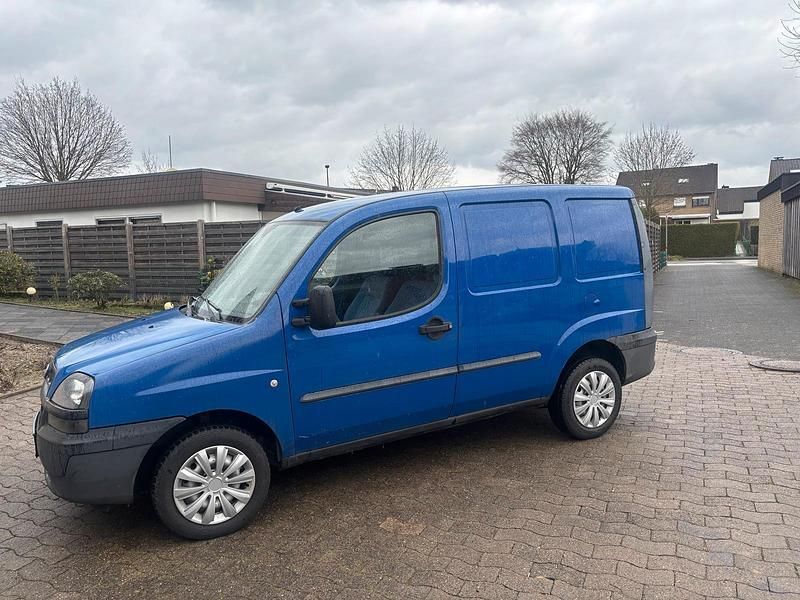Gebraucht Fiat Doblò 65 PS (47 kW) 2002 Blau Van / Kleinbus