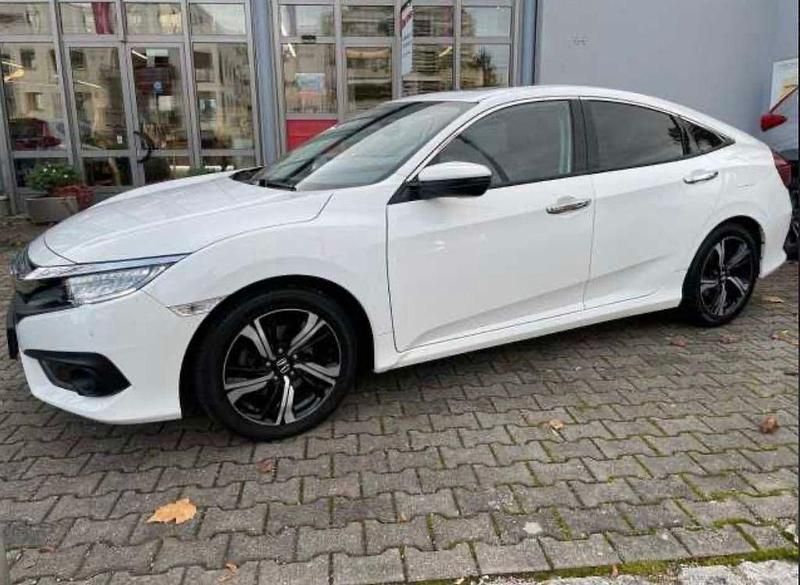 Gebraucht Honda Civic Executive 182 PS (133 kW) 2017 Weiß Limousine