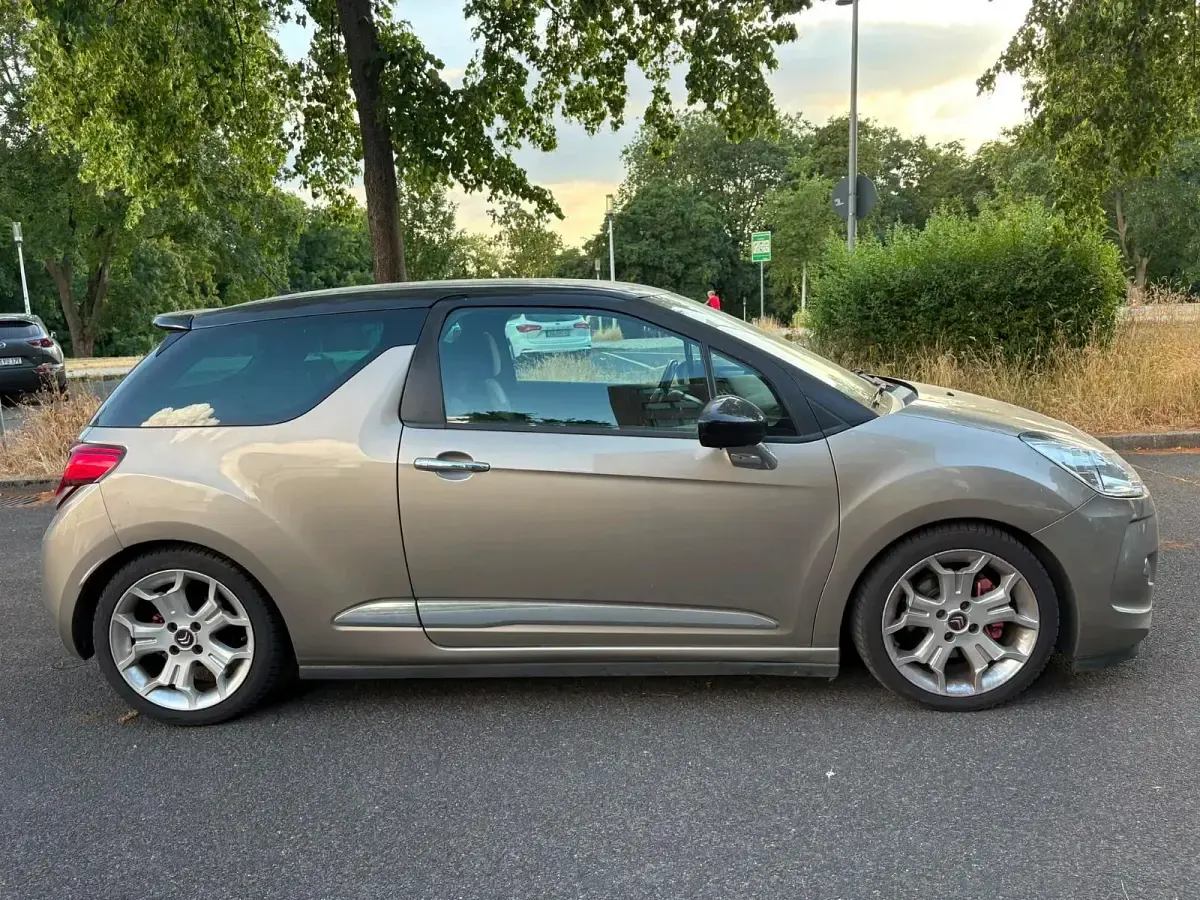 Gebraucht Citroën DS3 156 PS (114 kW) 2010 Gelb Kleinwagen