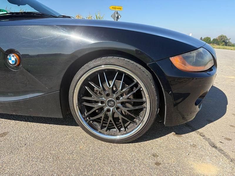 Gebraucht BMW Z4 Performance 192 PS (141 kW) 2003 Schwarz Cabrio