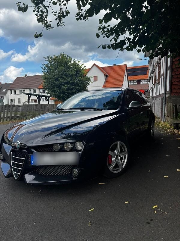 Schwarz Gebraucht 2012 Alfa Romeo 159 Kombi | 4.400 € (Fairer Preis) - Bild 1/4