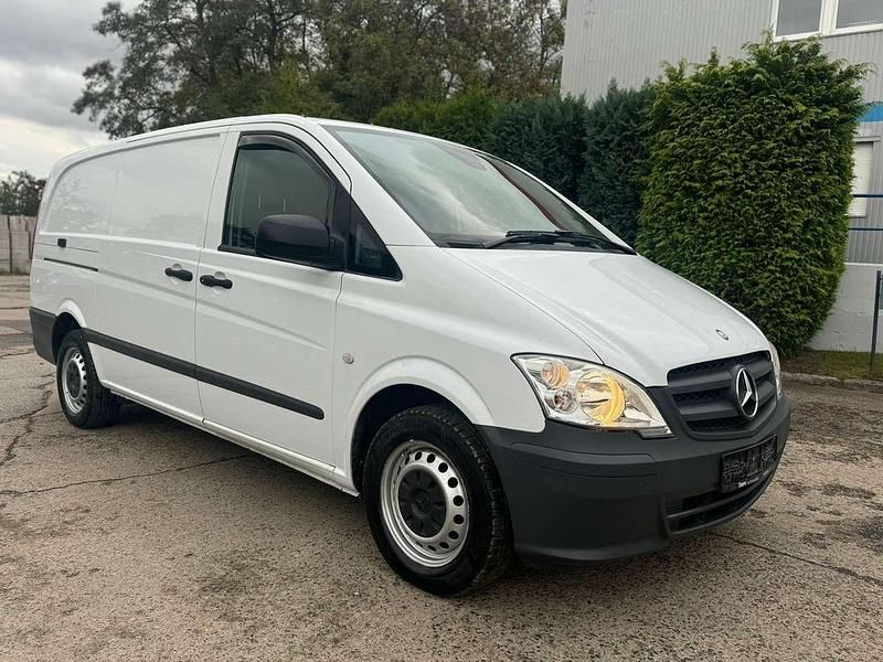 Arktikweiss Gebraucht 2014 Mercedes Vito Van | 10.499 € - Bild 1/4