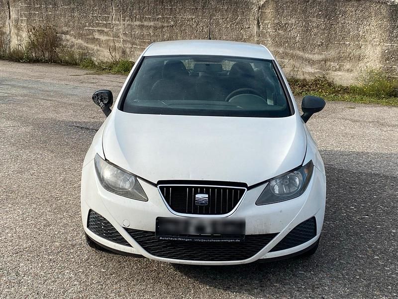 Weiß Gebraucht 2010 Seat Ibiza Limousine | 1.500 € (Superpreis) - Bild 1/4