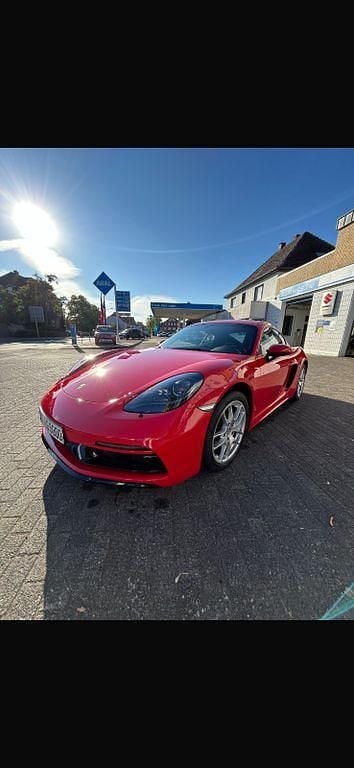 Gebraucht Porsche Cayman 300 PS (220 kW) 2022 Rot Coupé