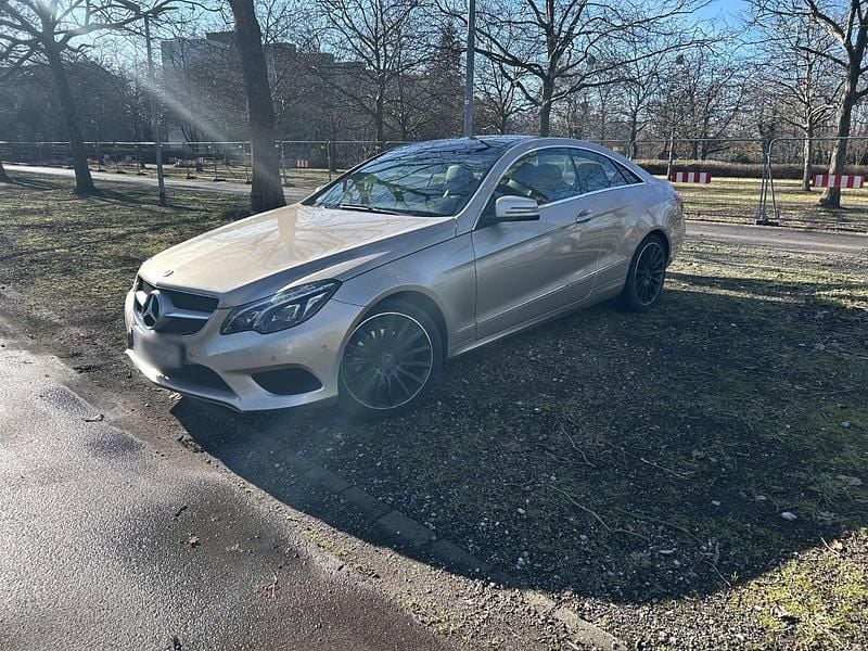 Second-hand Mercedes E220 170 CP (125 kW) 2014 Auriu Coupe