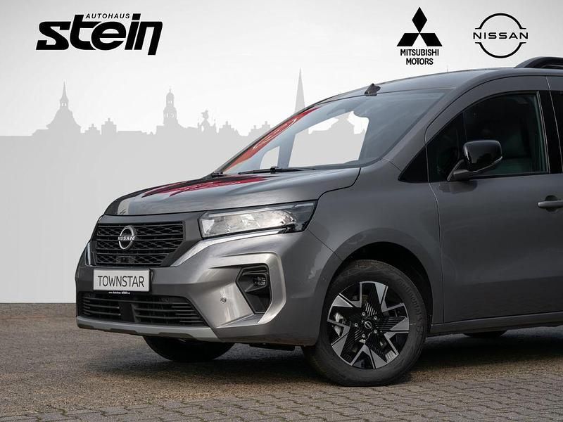 Neu Nissan Townstar 360º 131 PS (96 kW) 2025 Grau Van