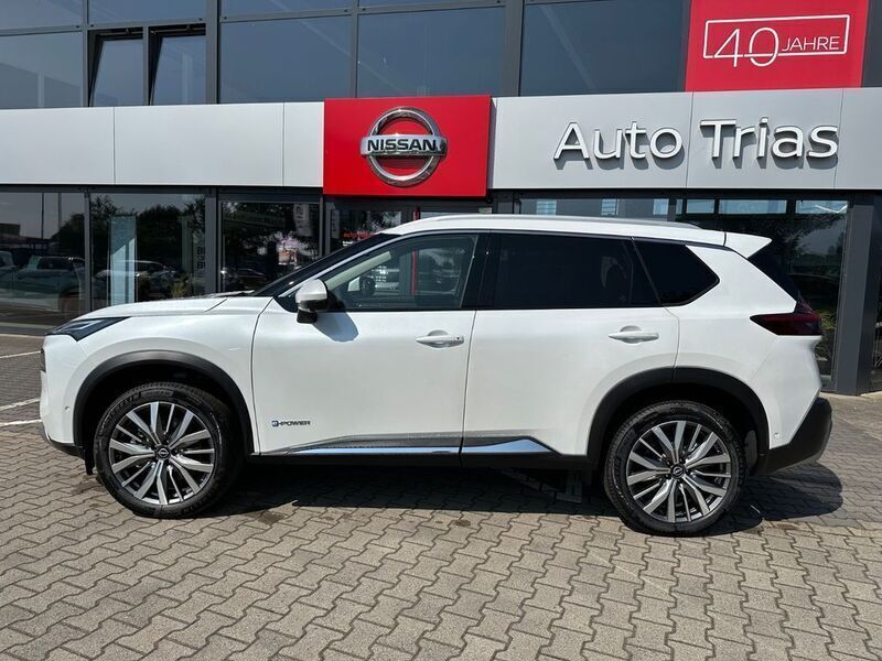 Neu Nissan X-Trail 360º 213 PS (156 kW) 2025 Weiß SUV