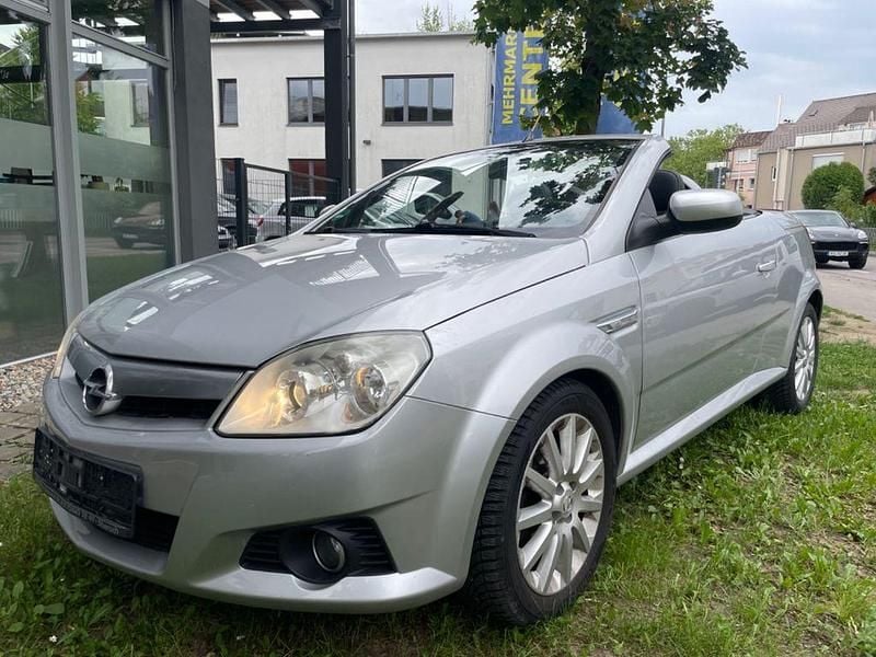 Gebraucht Opel Tigra Edition 90 PS (66 kW) 2008 Silber Cabrio