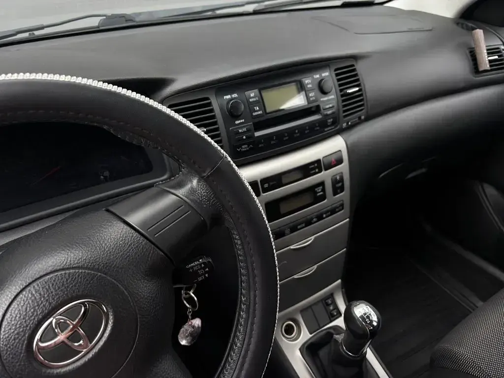 Brugt Toyota Corolla 110 HK (80 kW) 2006 Sort Hatchback