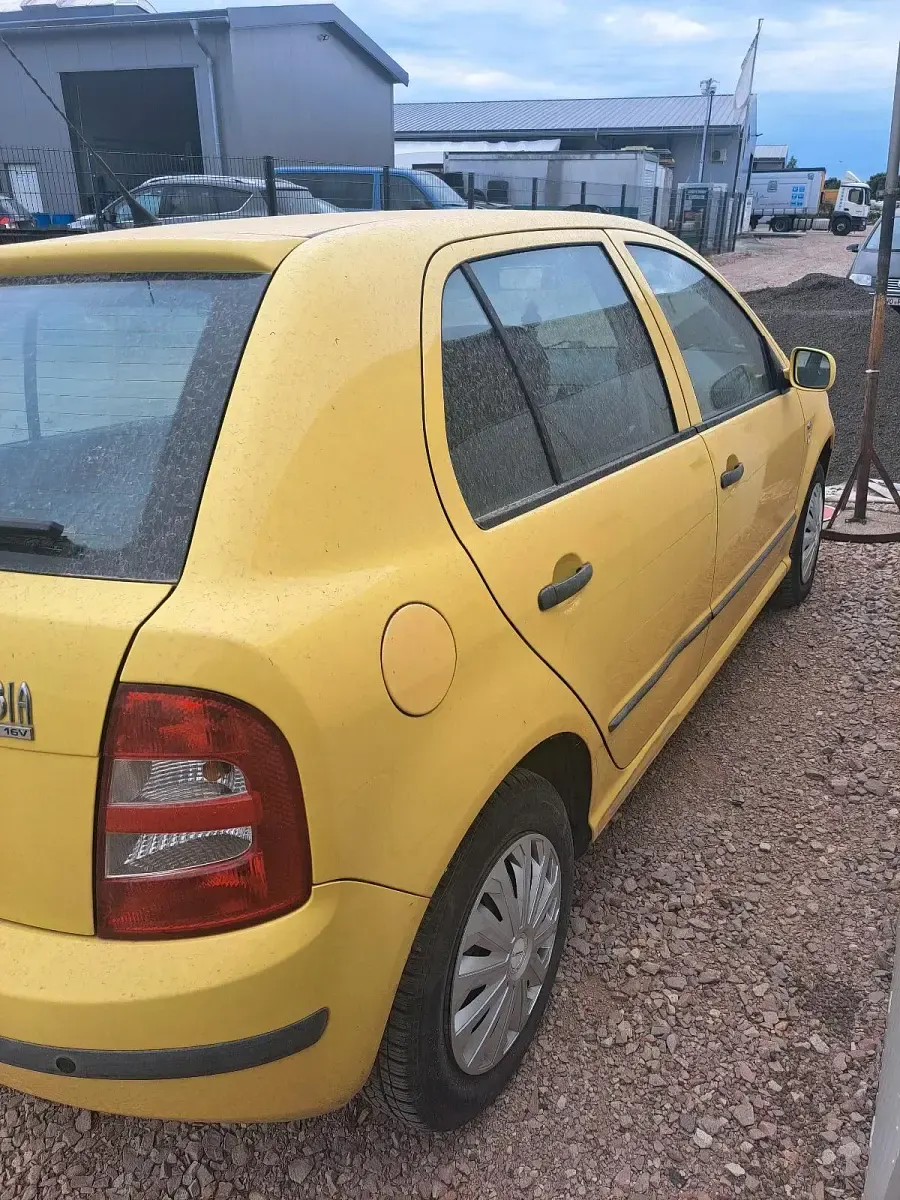 Gebraucht Skoda Fabia 75 PS (55 kW) 2001 Gelb Kleinwagen