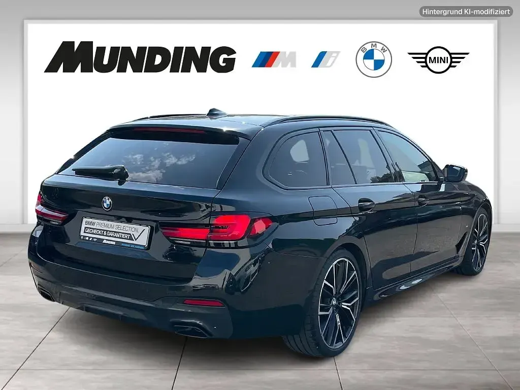 Gebraucht BMW 540 Performance 340 PS (250 kW) 2023 Schwarz Kombi