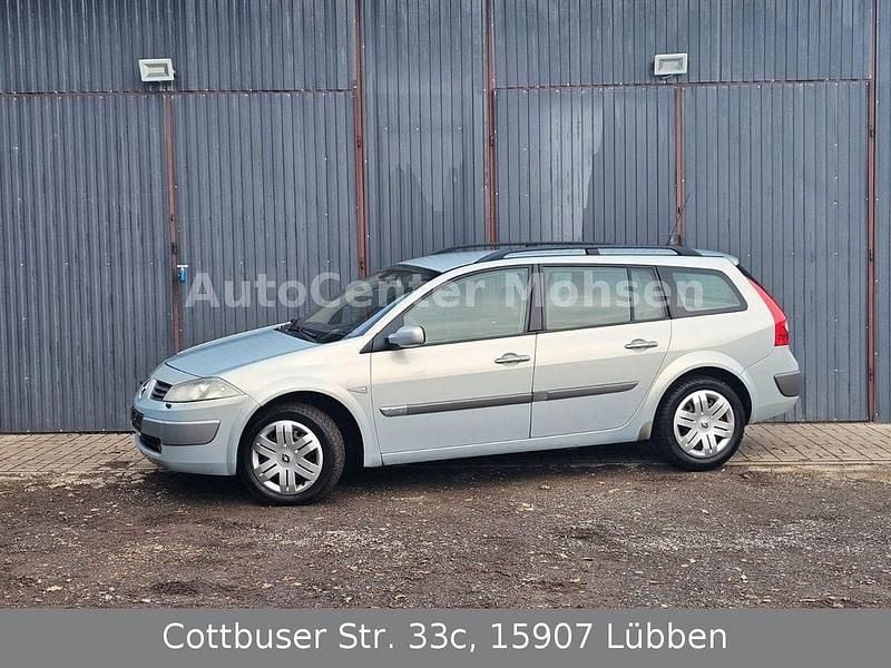 Silber Gebraucht 2004 Renault Mégane II Limousine | 999 € (Superpreis) - Bild 1/4
