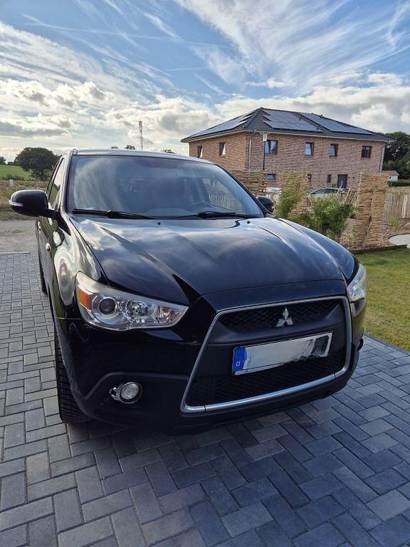 Schwarz Gebraucht 2013 Mitsubishi ASX Edition SUV | 4.799 € (Fairer Preis) - Bild 1/4