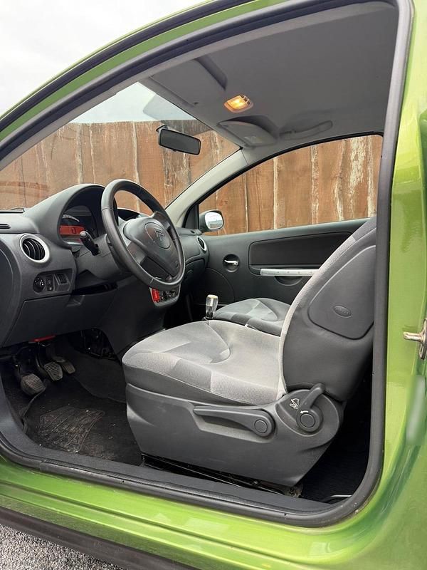 Gebraucht Citroën C2 59 PS (43 kW) 2005 Grün Kleinwagen