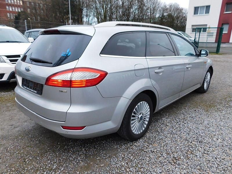 Gebraucht Ford Mondeo Titanium 140 PS (102 kW) 2007 Silber Kombi