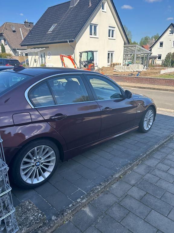 Second-hand BMW 325 Performance 197 CP (144 kW) 2008 Berlinǎ