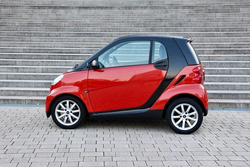 Rot Gebraucht 2007 Smart ForTwo Coupé Kleinwagen | 2.650 € (Fairer Preis) - Bild 1/4