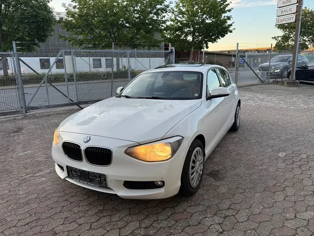 Gebraucht BMW 116 136 PS (100 kW) 2013 Weiß Kleinwagen