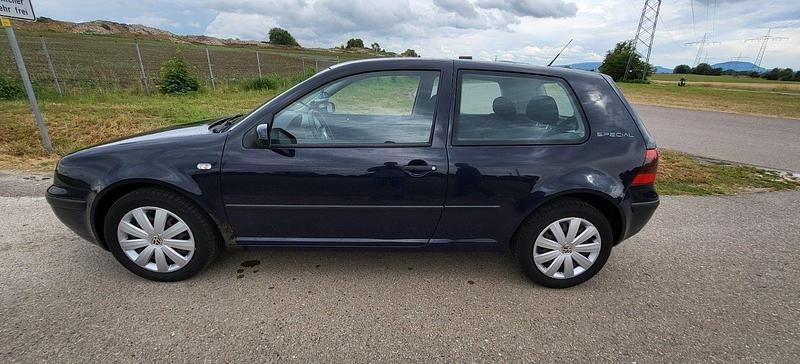 Gebraucht VW Golf IV 75 PS (55 kW) 2002 Blau Limousine