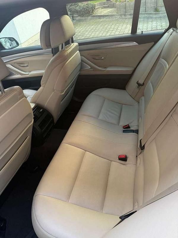 Gebraucht BMW 535 Sport Line 313 PS (230 kW) 2013 Schwarz Kombi