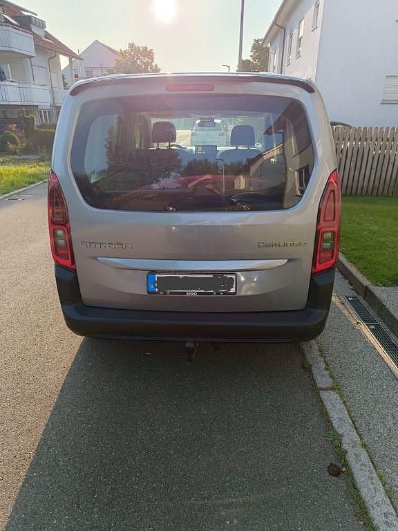 Silber Gebraucht 2025 Citroën Berlingo PureTech Van / Kleinbus | 22.500 € (Superpreis) - Bild 1/4