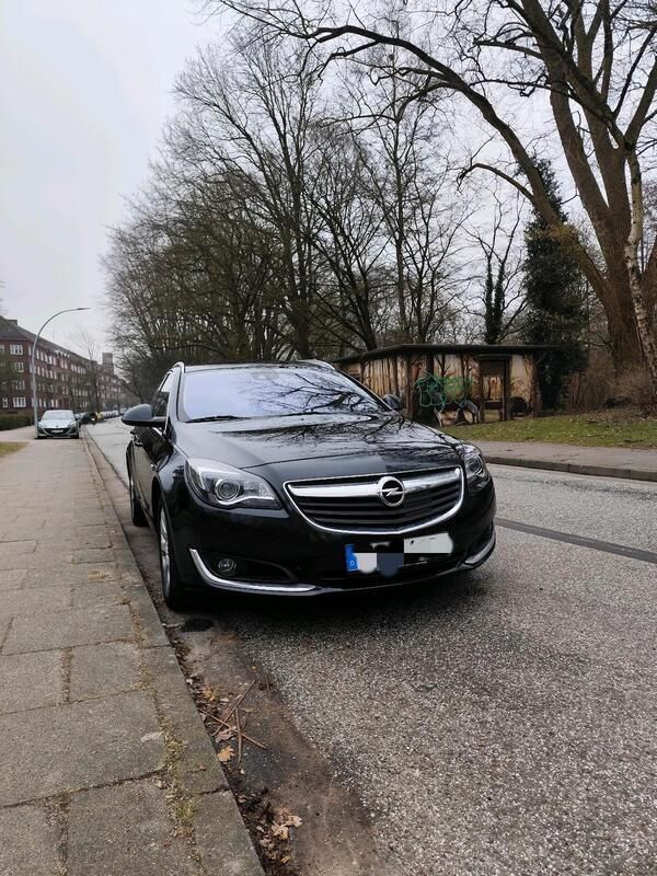 Schwarz Gebraucht 2016 Opel Insignia Kombi | 7.500 € - Bild 1/4