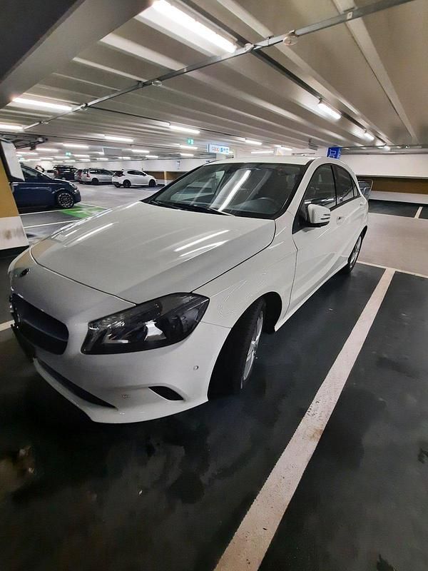 Gebraucht Mercedes A160 109 PS (80 kW) 2017 Weiß Limousine