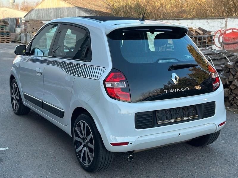 Gebraucht Renault Twingo Luxe 90 PS (66 kW) 2015 Weiß Kleinwagen