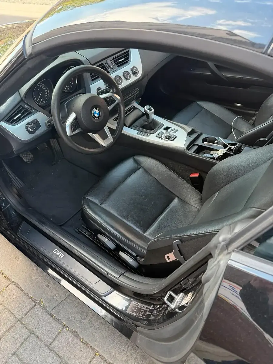 Gebraucht BMW Z4 204 PS (150 kW) 2010 Schwarz Cabrio