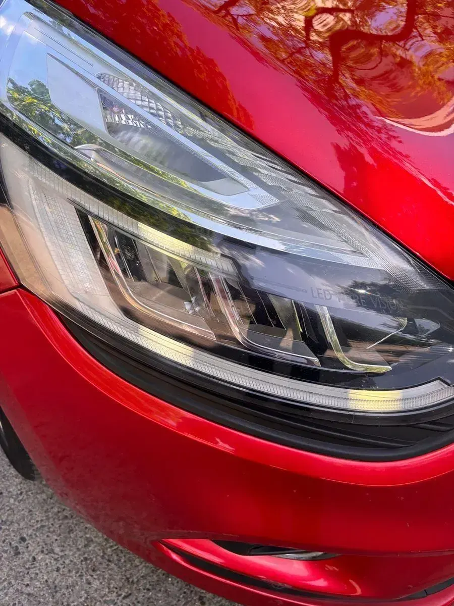 Gebraucht Renault Clio Intens 90 PS (66 kW) 2017 Rot Kleinwagen