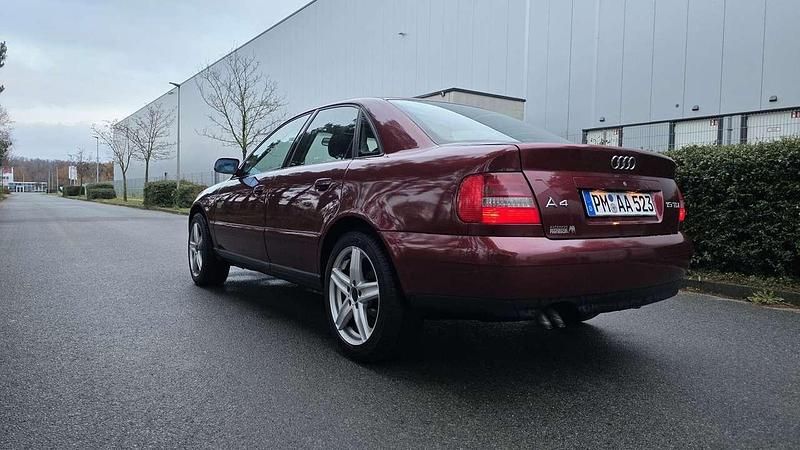 Gebraucht Audi A4 90 PS (66 kW) 2000 Limousine