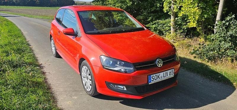 Orange Gebraucht 2011 VW Polo Team Kleinwagen | 4.780 € (Superpreis) - Bild 1/4