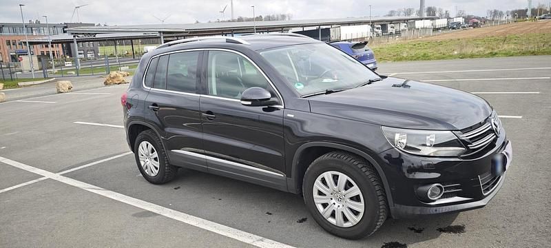 Gebraucht VW Tiguan 122 PS (89 kW) 2014 Schwarz SUV