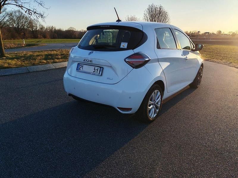 Gebraucht Renault Zoe Experience 80 kW (109 PS) 2020 Weiß Kleinwagen