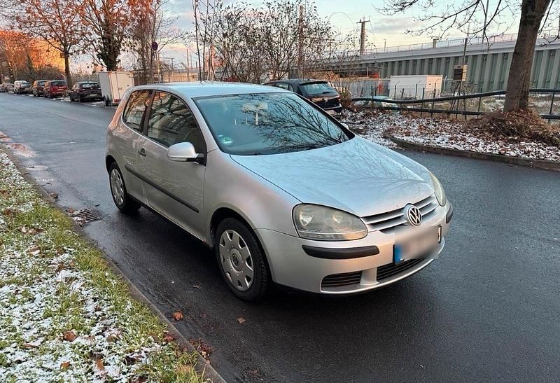 Gebraucht VW Golf 115 PS (84 kW) 2004 Grau Coupé