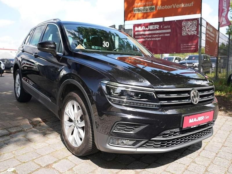 Schwarz Gebraucht 2020 VW Tiguan Highline SUV | 28.900 € (Guter Preis) - Bild 1/3