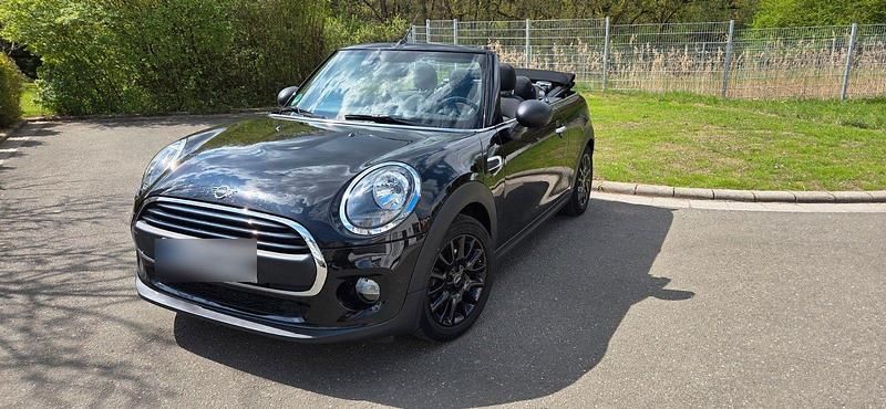 Second-hand Mini ONE 102 CP (75 kW) 2019 Negru Hatchback