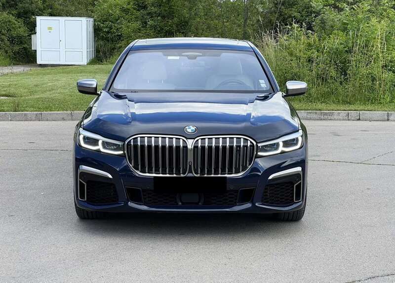 Blau Gebraucht 2019 BMW M760 M Sport Limousine | 76.000 € - Bild 1/4