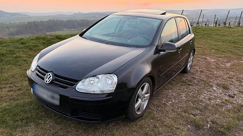 Gebraucht VW Golf V 102 PS (75 kW) 2005 Schwarz Kleinwagen