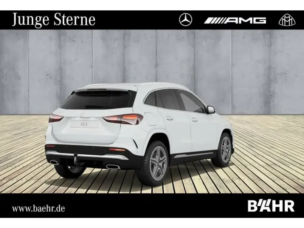 Second-hand Mercedes GLA250 163 CP (119 kW) 2025 Alb SUV