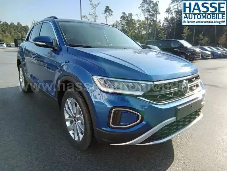 Gebraucht VW T-Roc 150 PS (110 kW) 2024 Blau SUV