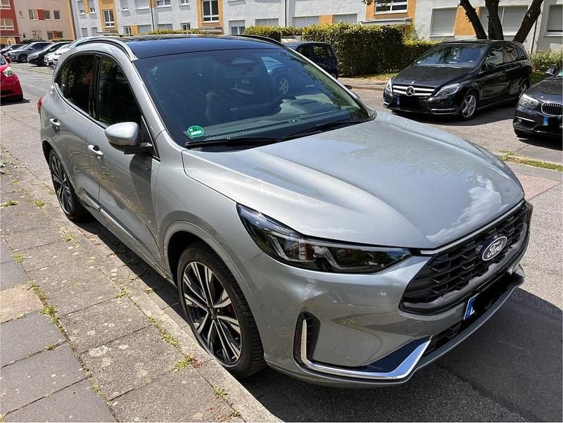Silber Gebraucht 2025 Ford Kuga SUV | 35.750 € (Superpreis) - Bild 1/4