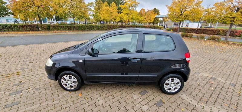 Schwarz Gebraucht 2005 VW Fox Kleinwagen | 999 € (Superpreis) - Bild 1/4