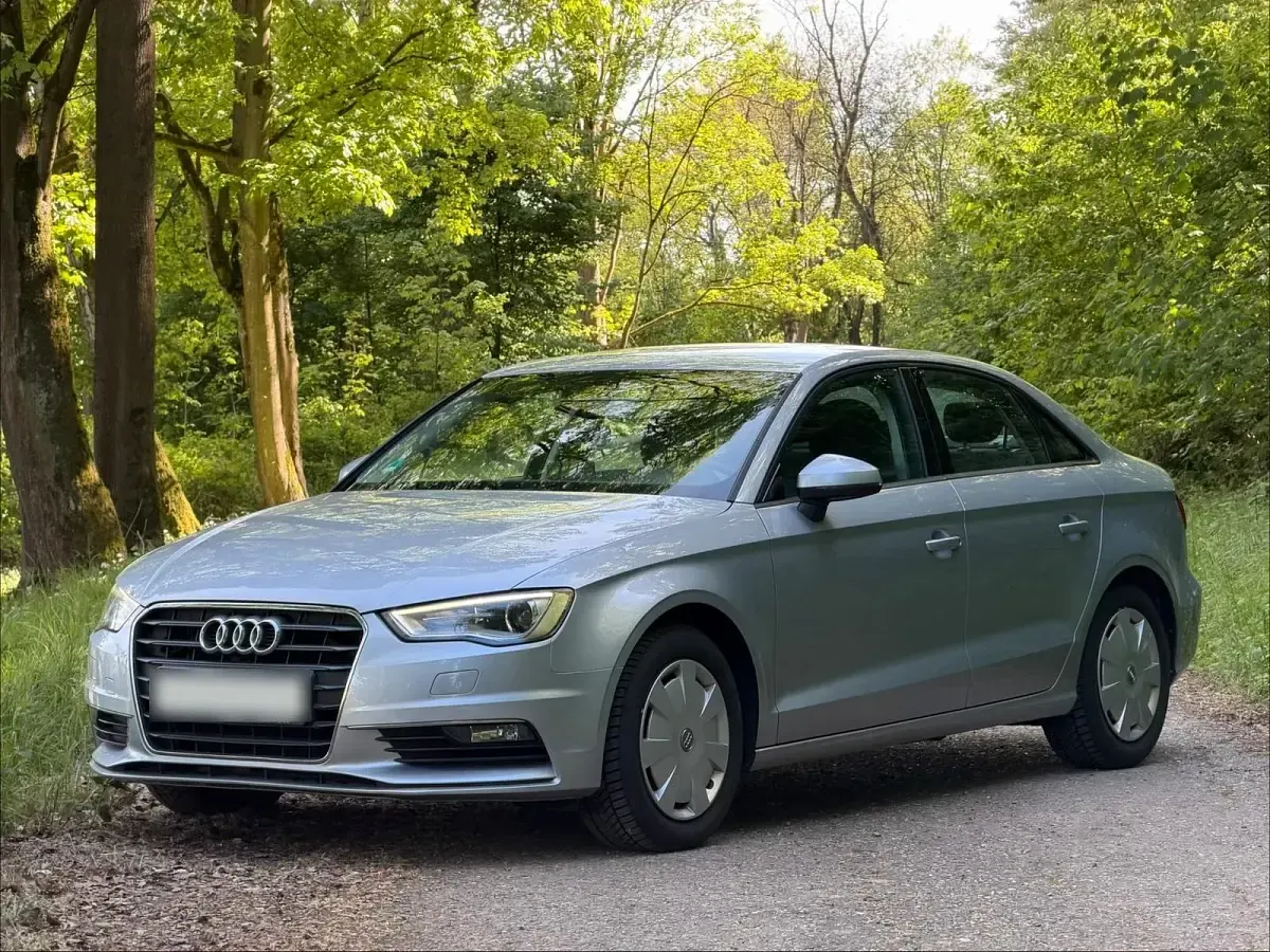 Second-hand Audi A3 150 CP (110 kW) 2016 Argintiu Berlinǎ