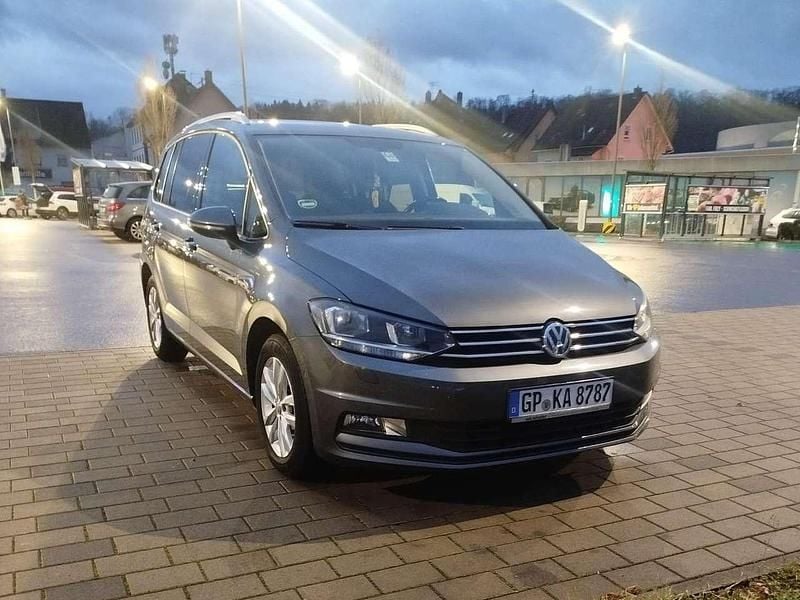 Gebraucht VW Touran 116 PS (85 kW) 2016 Grau Van / Kleinbus